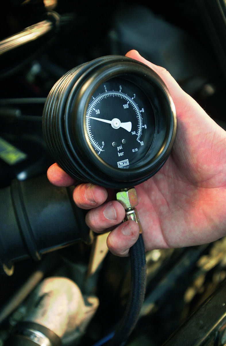 Oil pressure tester (0...10 bar)