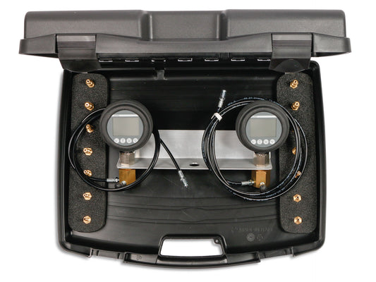 Digitales Bremsdruckprüfgerät Pkw mit Hochdruckmanometer und Hochdruckleitungen